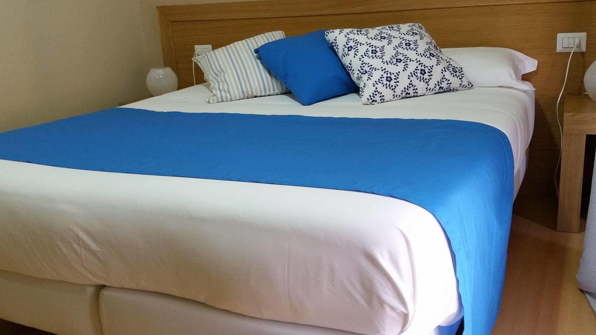 The Night Guest House Sorrente Extérieur photo